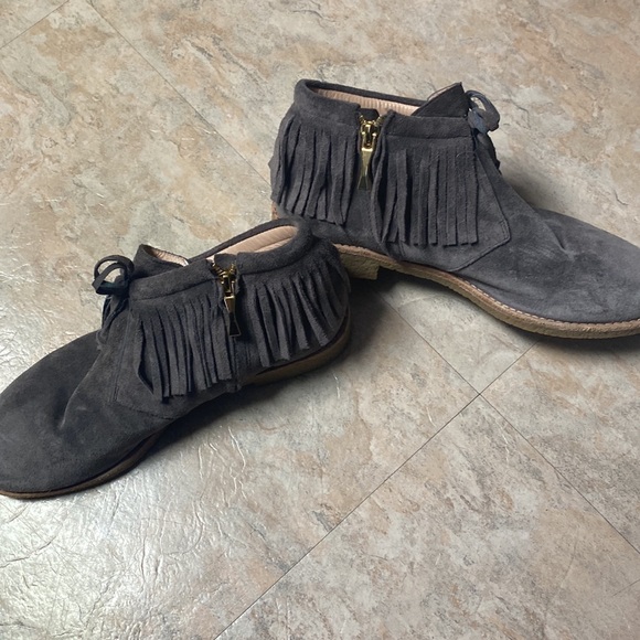 Boot - Picture 3 of 4